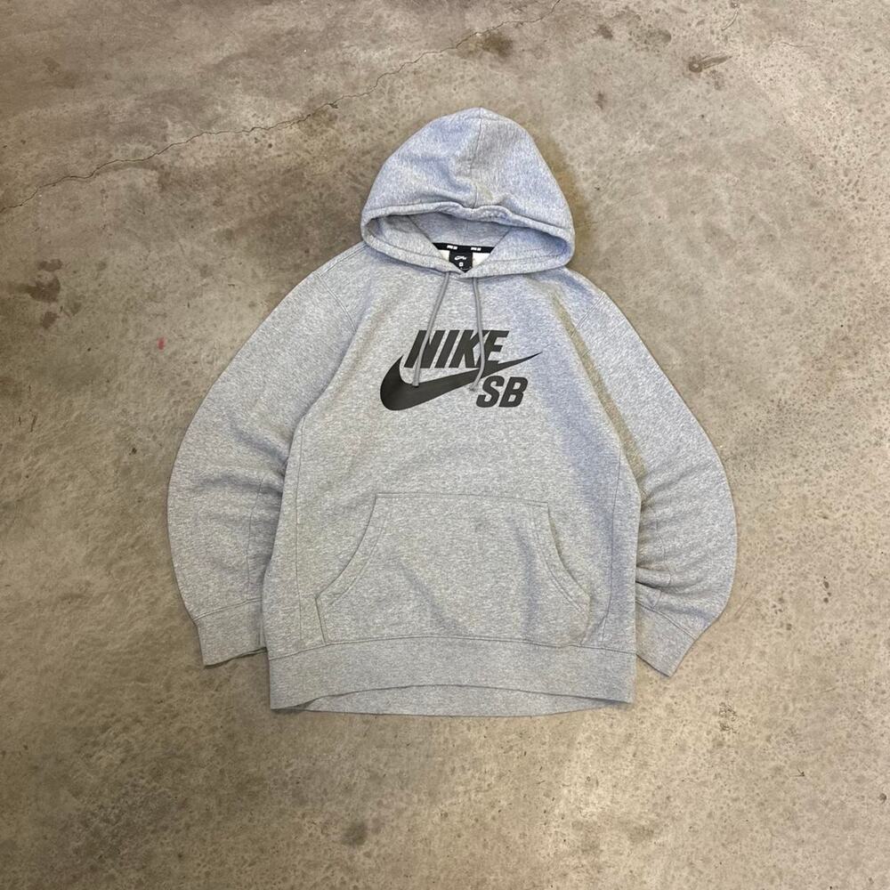 Y2K Nike SB Gray Hoodie with Black Nike SB Logo